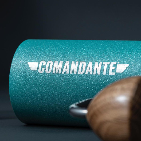 Comandante Alpine Lagoon C40 MK4 – Bild 3